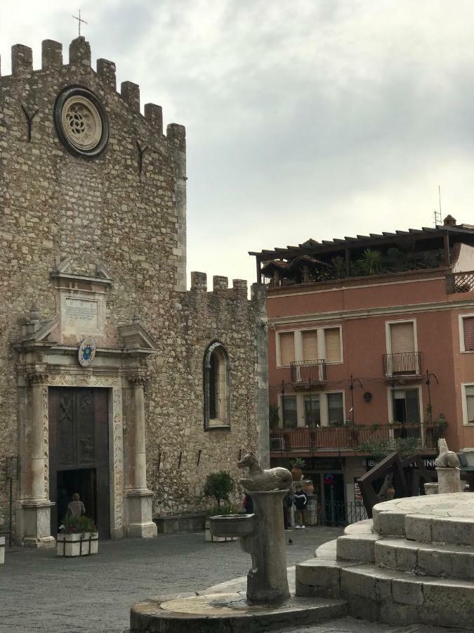 Iriss Bed & Breakfast Taormina Exterior photo