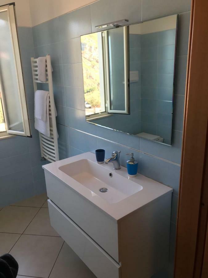 Iriss Bed & Breakfast Taormina Exterior photo